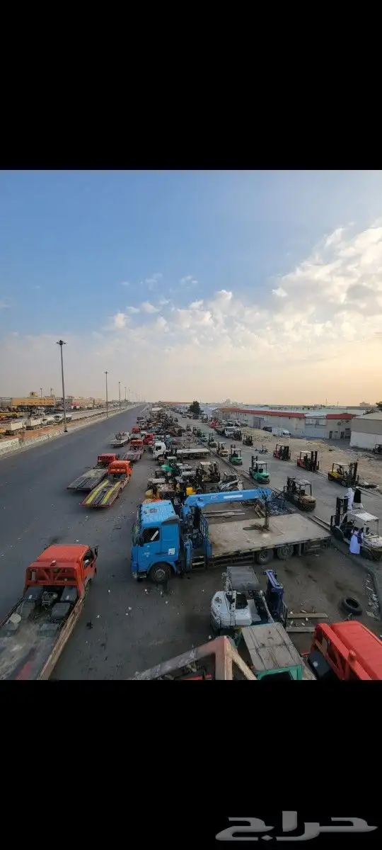 إيجار رافعات شوكيه وكرينات جميع الاحجام إيجار شهري أسبوعي يو 1