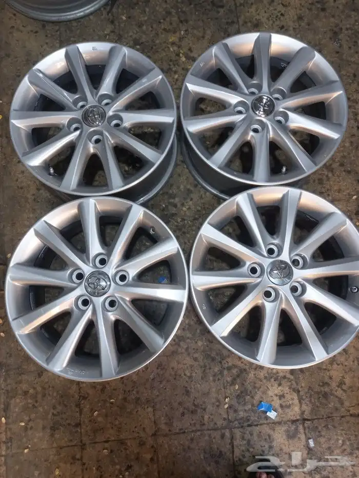 جنوط كامري موديل 2011 مقاس 16 اصلي وكاله 1