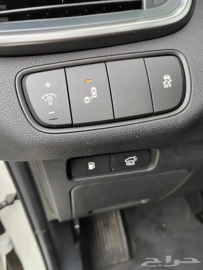 تم البيع سورنتو ديزل 2018 دبل 7 راكب بنرواما 25