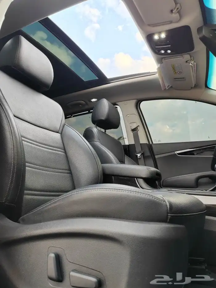 تم البيع سورنتو ديزل 2018 دبل 7 راكب بنرواما 30