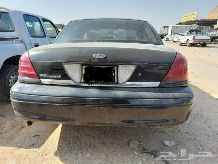 فورد فكتوريا 2010 3