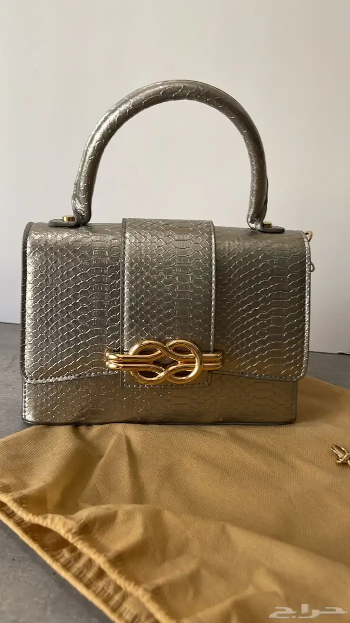شنط ماركات اصليه جديده 9