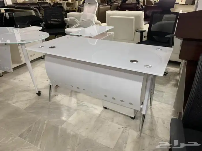 مكاتب زجاج مكتب ابيض مودرن محطات عمل ابيض مكتب لون اسود 15