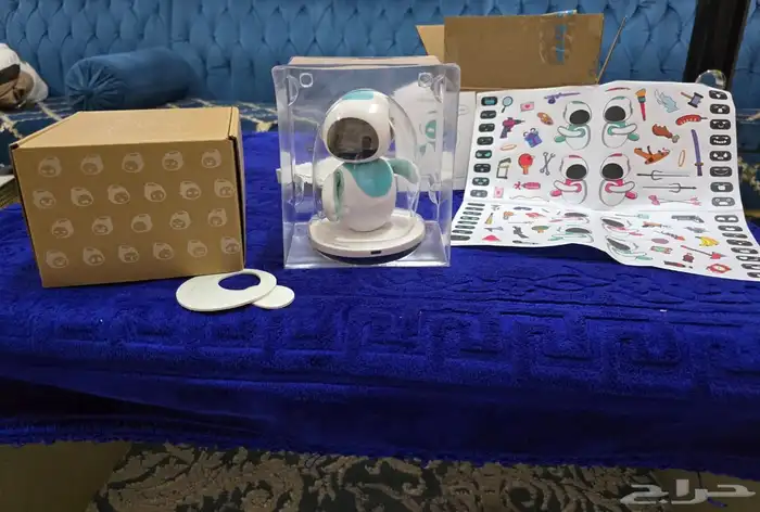 روبوت اليك جديد مع كامل اغراضه 0