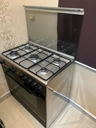 غاز وفرن ماركة دورا ايطالي شبه جديد 0