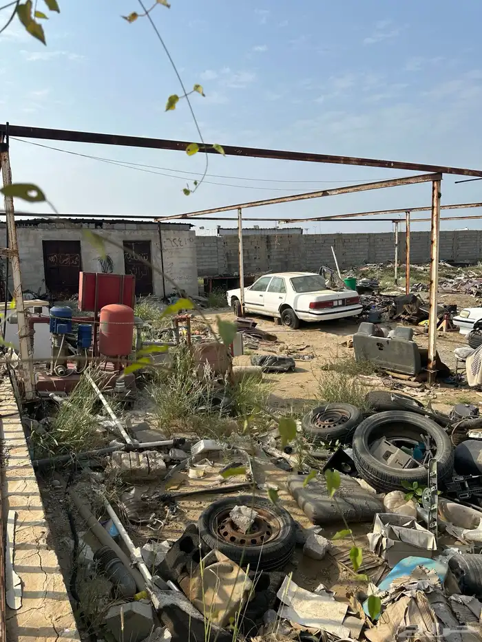 حوش تشليح سيارات للايجار 3