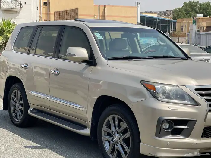 لكزس LX570 موديل 2014 قمة في النظافة ( تم البيع ). 6
