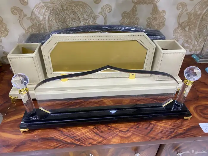 طباعة دروع طباعه كاوس طباعه وسام التخرج بروشات 10