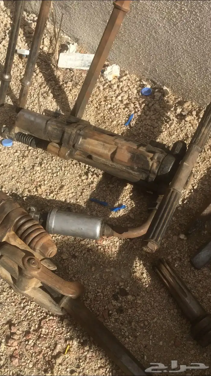 كنبريسر هواء لتكسير الصخور وحفرها بجميع اغراضه 4
