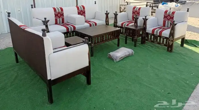 جلسات خارجبة وداخلية خشب رسمية للبيع 3