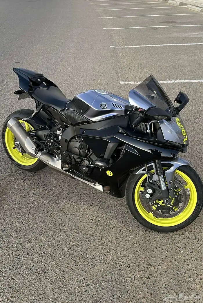 Yamaha R1s 2018 8