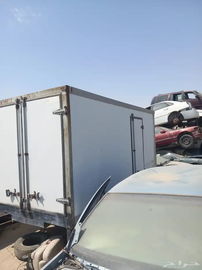 حافظه لبيع ثلاجه لبيع 4 متر السوم 3500 معه جهاز مااعرف شي 8