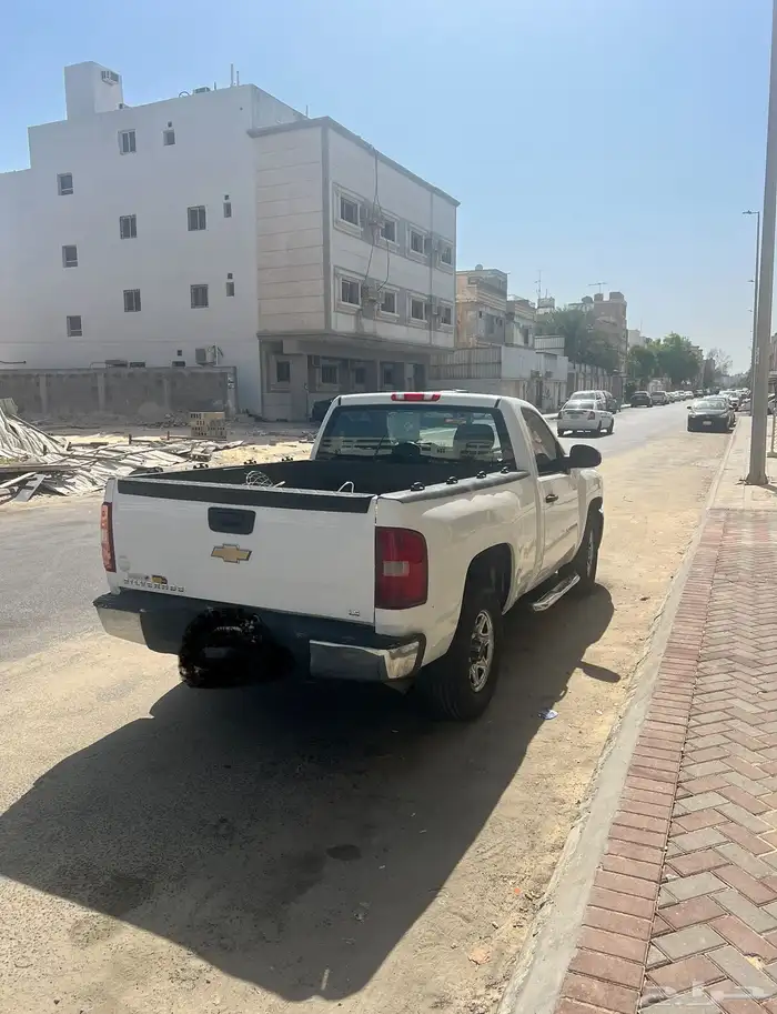 نقل اغراض وعفش واثاث وبضائع الخبر والدمام والبحرين والجبيل 0
