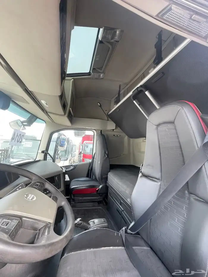 راس شاحنة فولفو FH 460 بطاقة جمركية 2014 14