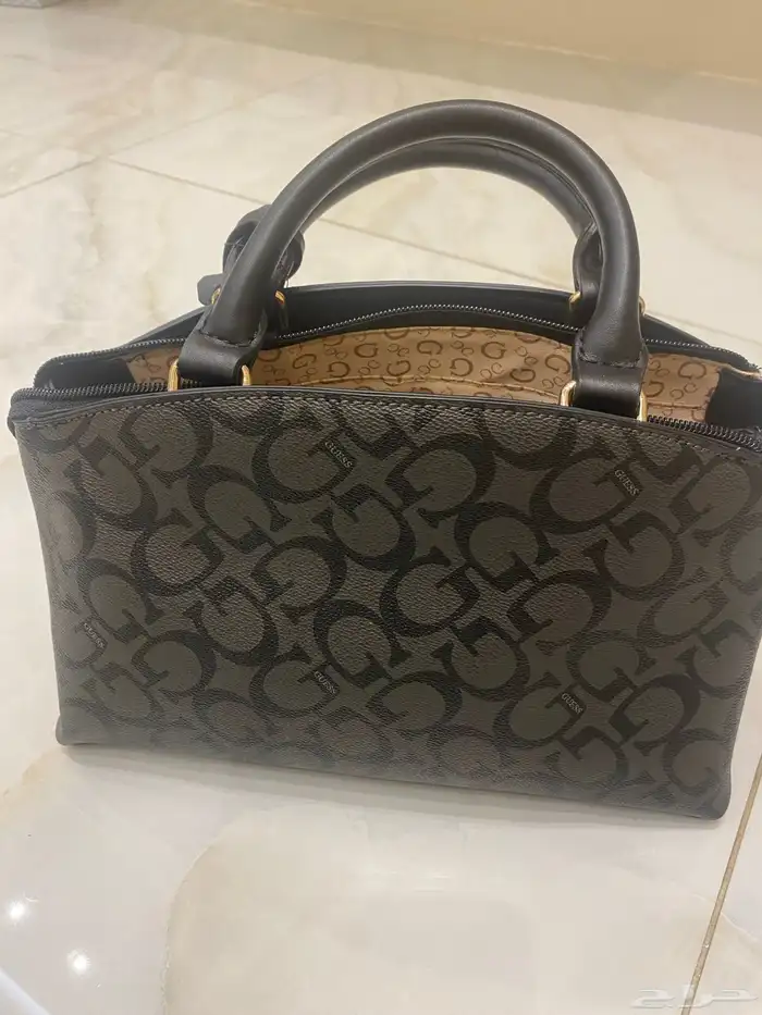 شنطة نسائية قس وسط 1