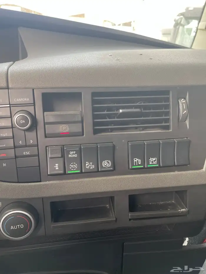راس شاحنة فولفو FH 460 بطاقة جمركية 2014 12