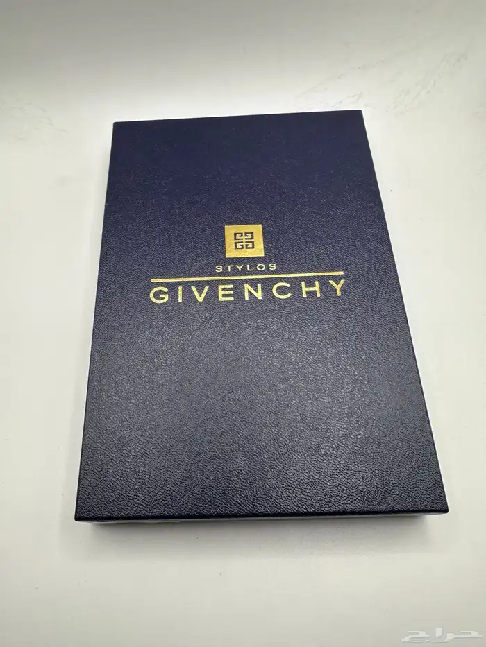 طقم اقلام جيفينشي جديد 2