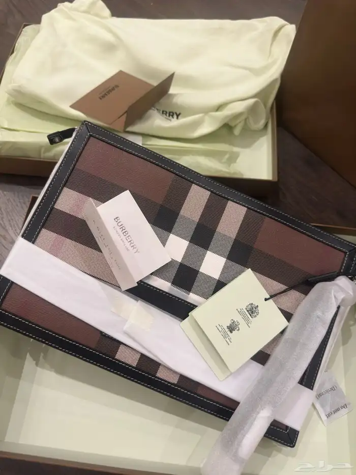 شنطة ماركه اصليه 1