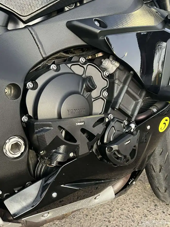 Yamaha R1s 2018 12