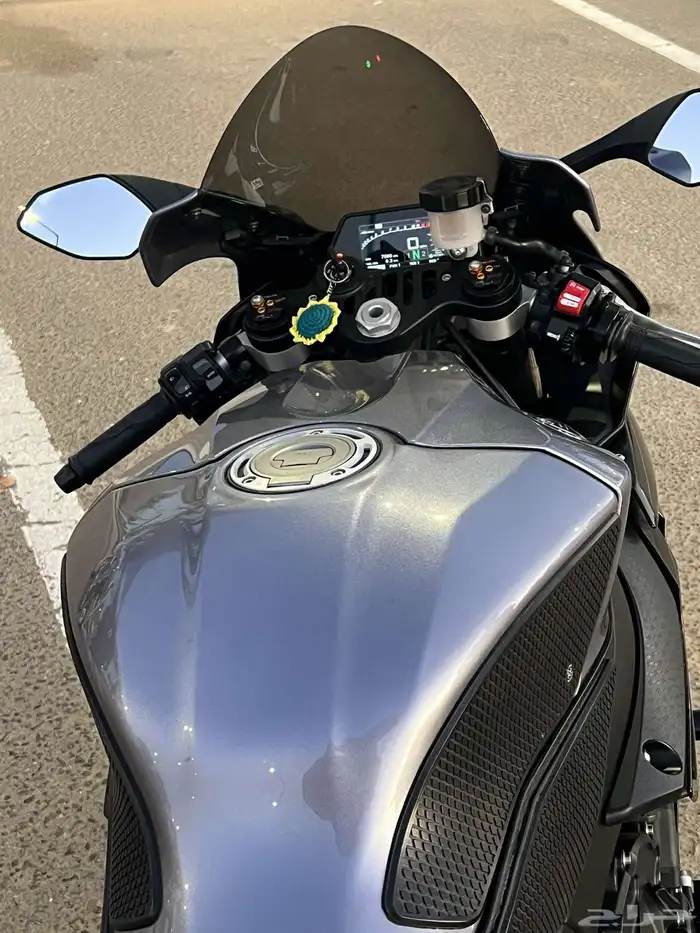 Yamaha R1s 2018 6