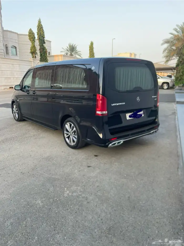 مرسيدس فان 2023 وكالة V كلاس 2