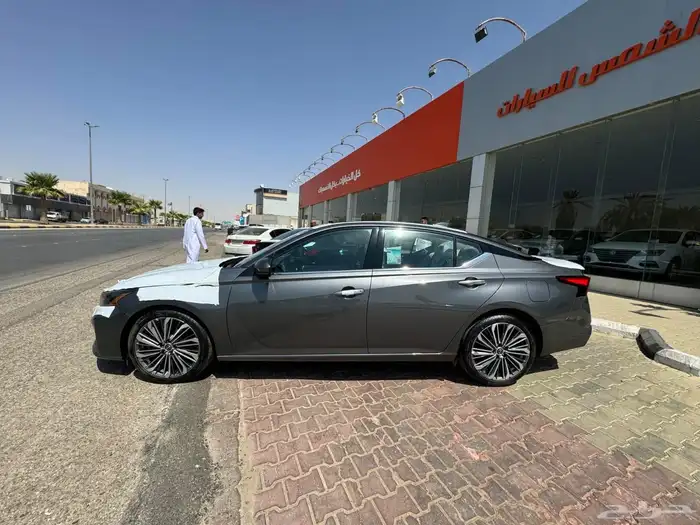 نيسان التيما نص فل SV موديل 2024م 1