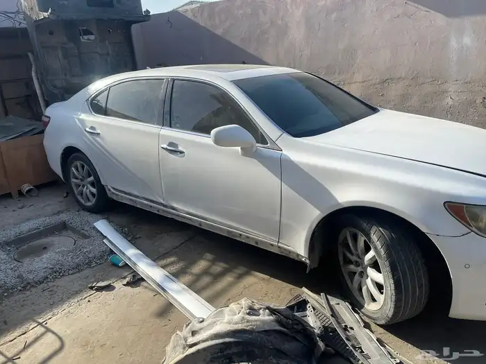 تشليح لكزس ابيض امريكي بدي وكاله لارج امريكي 1