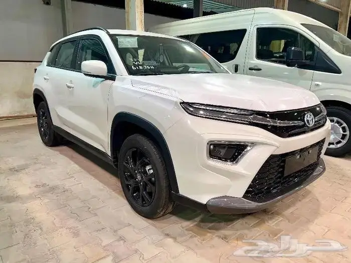 تويوتا اوربان كروزر GL 2025 بالنقد والتقسيط 4