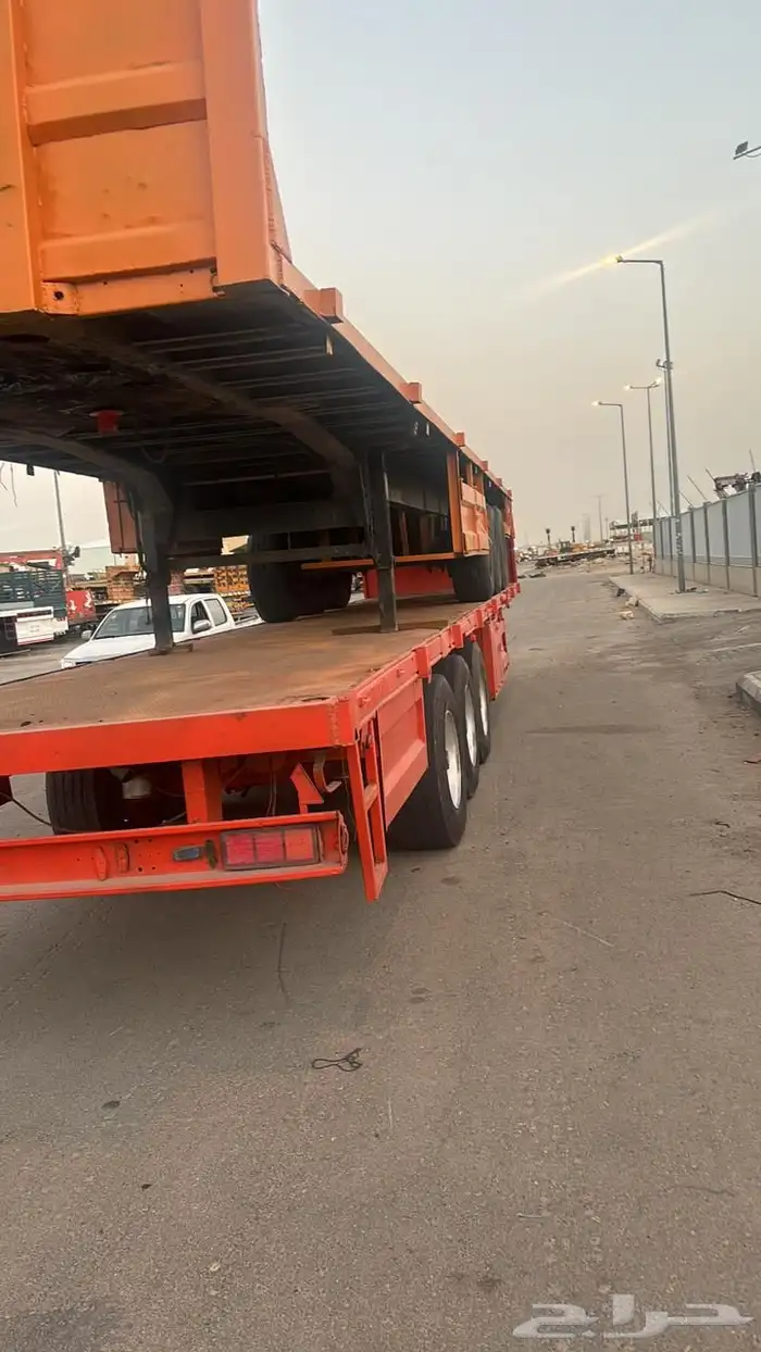 سطحات ثلاث محاور للإيجار في الرياض 0