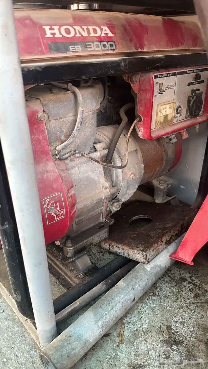 اغراض فتك نيسان نظيف وعلى الشرط حياكم تفضلوا 15