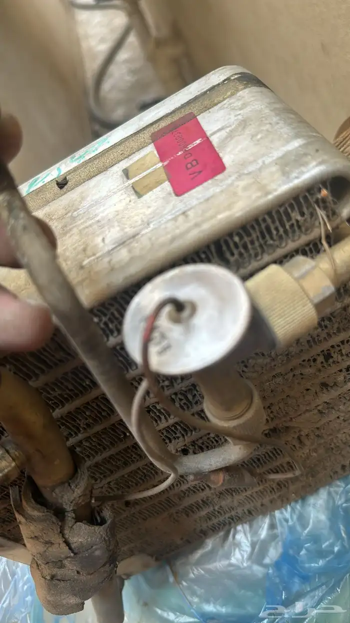 اغراض فتك نيسان نظيف وعلى الشرط حياكم تفضلوا 12