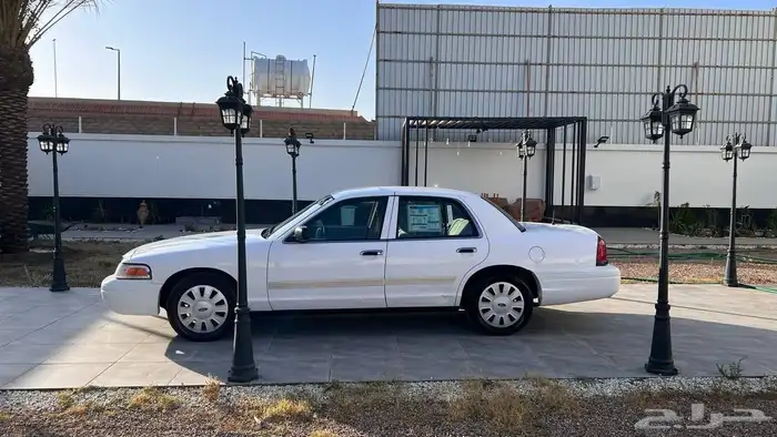 فورد بوليسي 2011 ماشي 68 الف فقط مخزن (تم البيع) 3