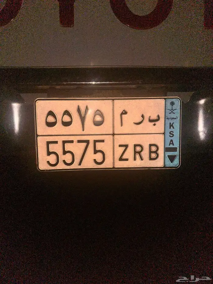 لوحه شبه مميزه 0