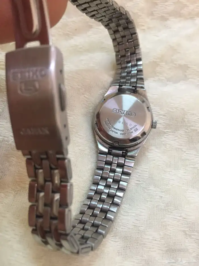 ساعه SEIKOنسائيه 2