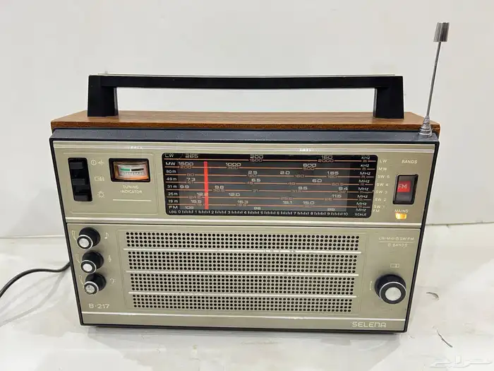 صيانة تلفزيون قديم فيديو قديم راديو قديم 5