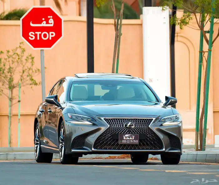 تم البيع لكسزس LS350 ممشى 55 ألف 4