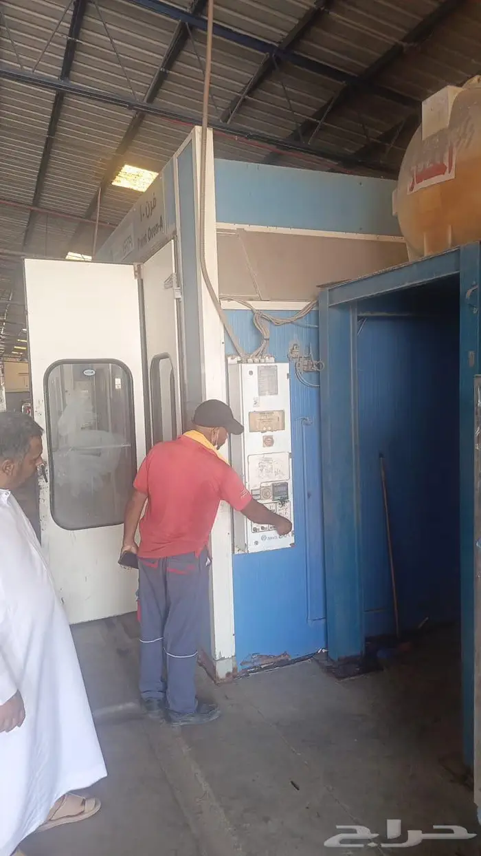 فرن صبع سيارات ايطالي نظيف استعمال شركة 1