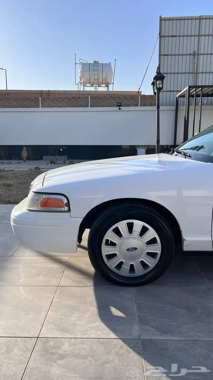 فورد بوليسي 2011 ماشي 68 الف فقط مخزن (تم البيع) 5