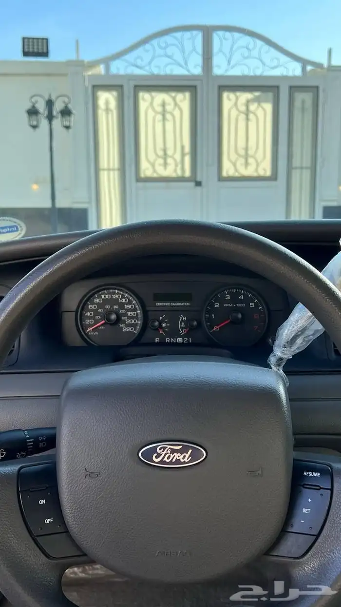 فورد بوليسي 2011 ماشي 68 الف فقط مخزن (تم البيع) 16