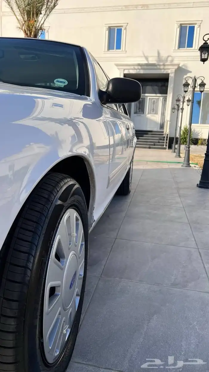 فورد بوليسي 2011 ماشي 68 الف فقط مخزن (تم البيع) 7