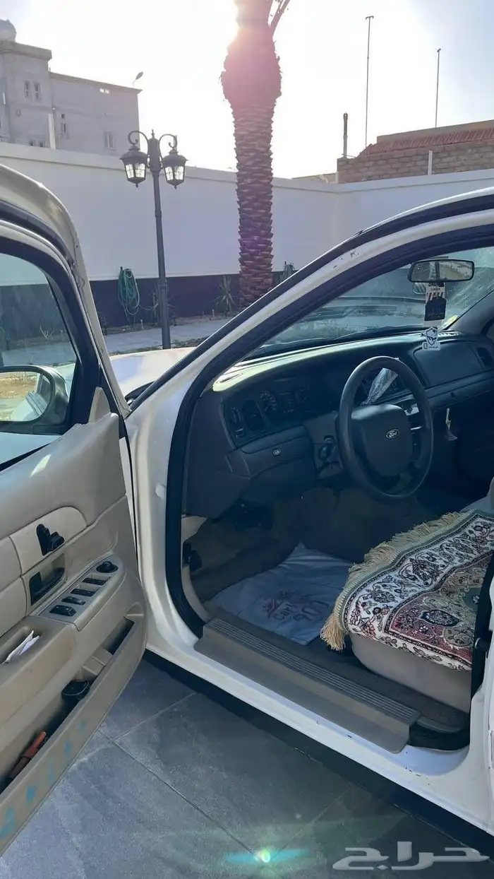 فورد بوليسي 2011 ماشي 68 الف فقط مخزن (تم البيع) 14