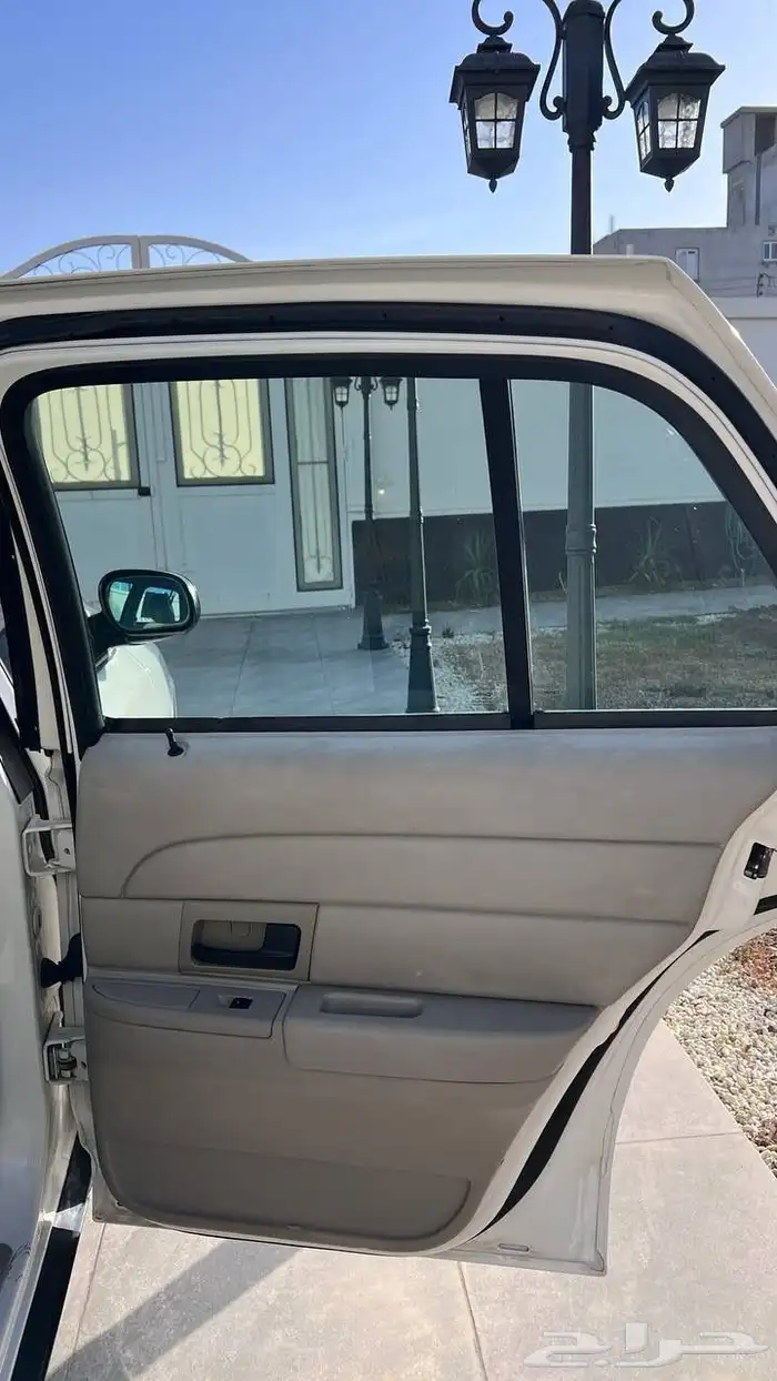 فورد بوليسي 2011 ماشي 68 الف فقط مخزن (تم البيع) 30