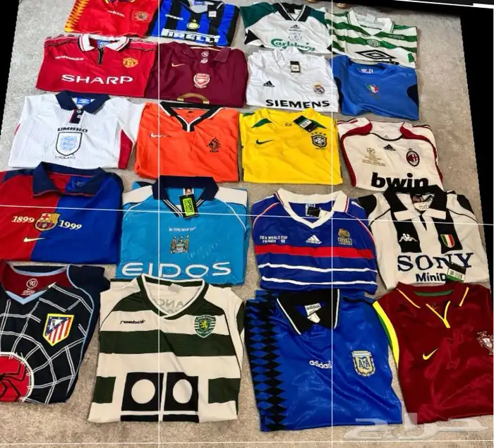 ملابس رياضيه كلاسيكيه 0