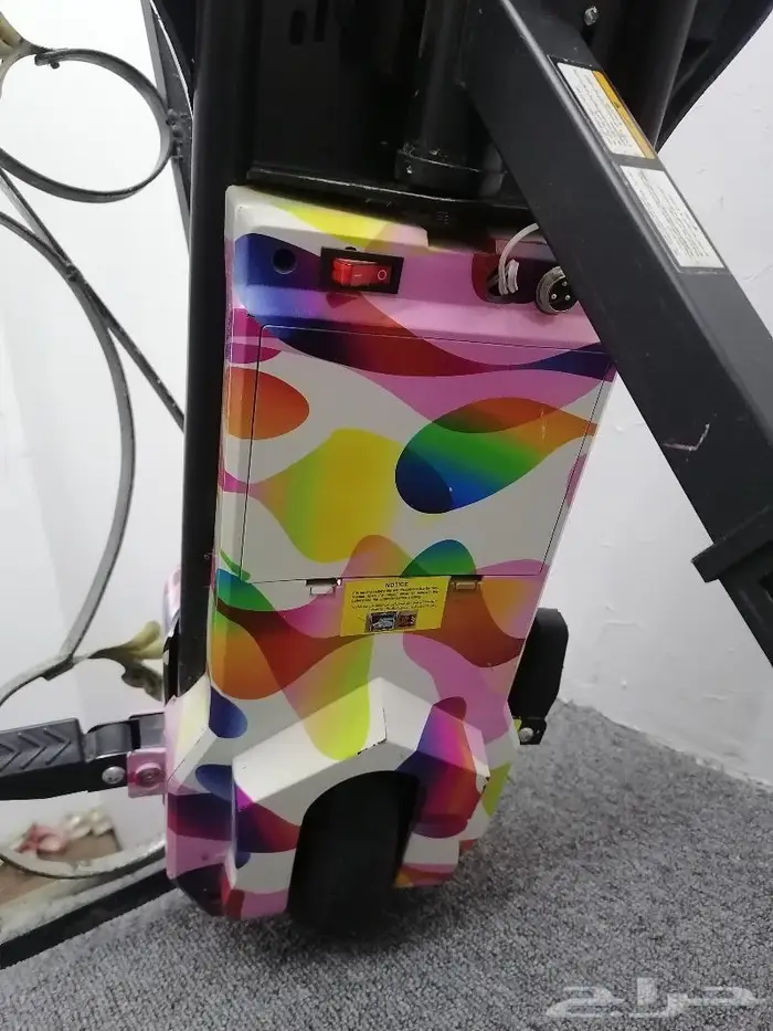 سكوتر نظيف وجديد للبيع البطاريه جديده. والشاحن موجود 3