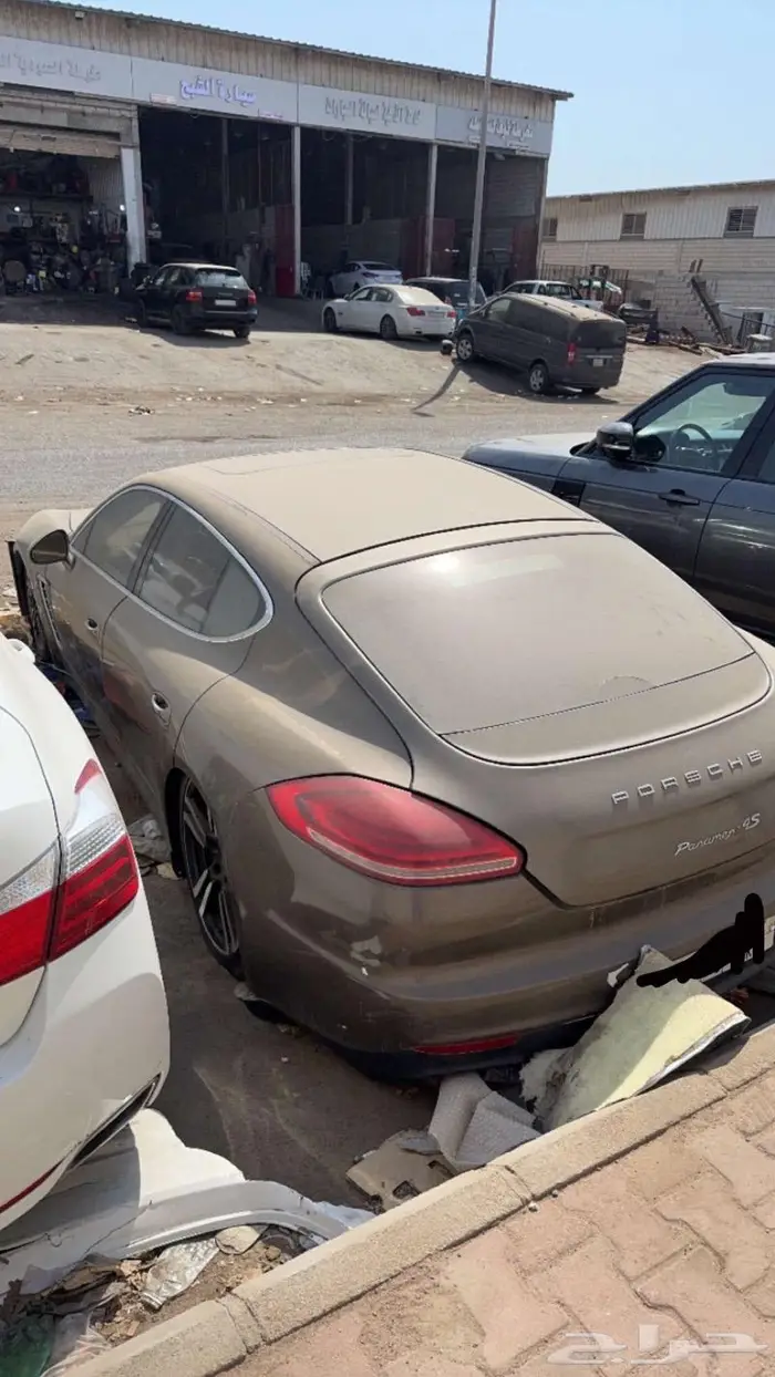 قطع غيار بورش باناميرا S 2010 3