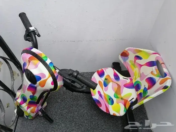 سكوتر نظيف وجديد للبيع البطاريه جديده. والشاحن موجود 2