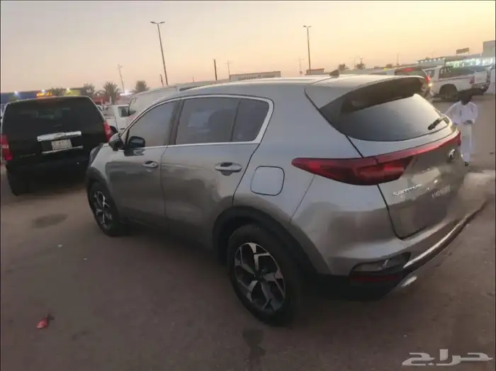 جيب كيا سبورتاج 2019 ماشي 200كم تقريبا مفحوص 4