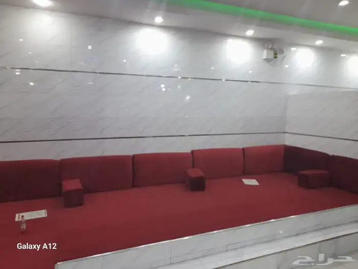 مطعم مكتمل شغال للبيع 4