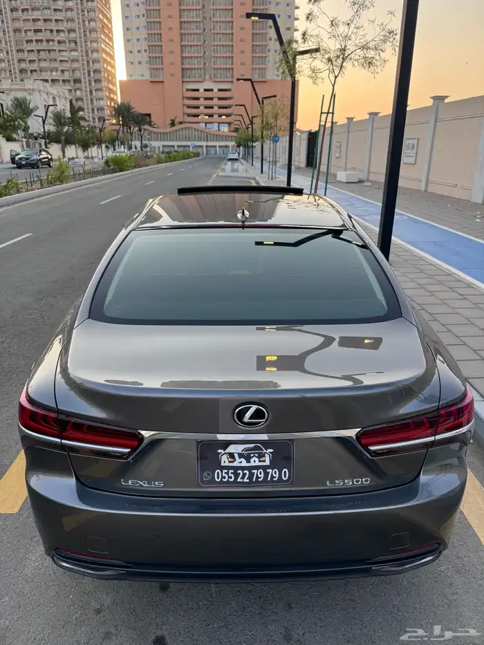 تم البيع لكسزس LS350 ممشى 55 ألف 27