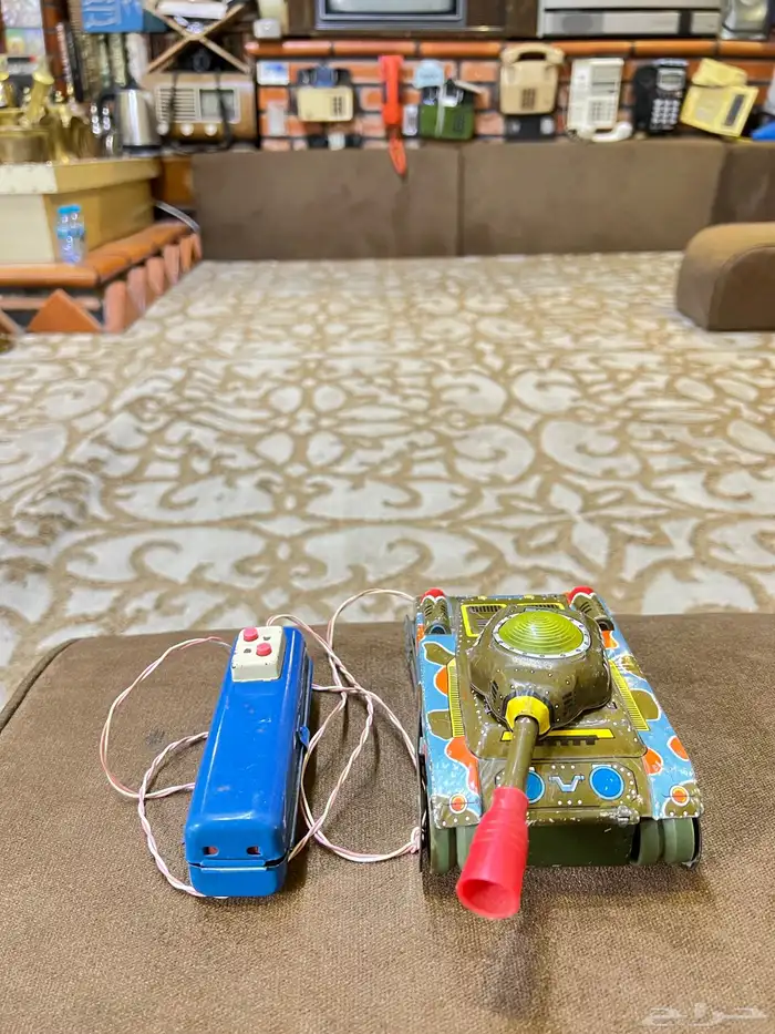 لعبة دبابة صاج بالكامل قديمة تراثية 4